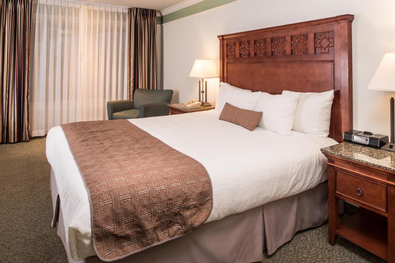 Laurel Inn & Conference Center Main image 2